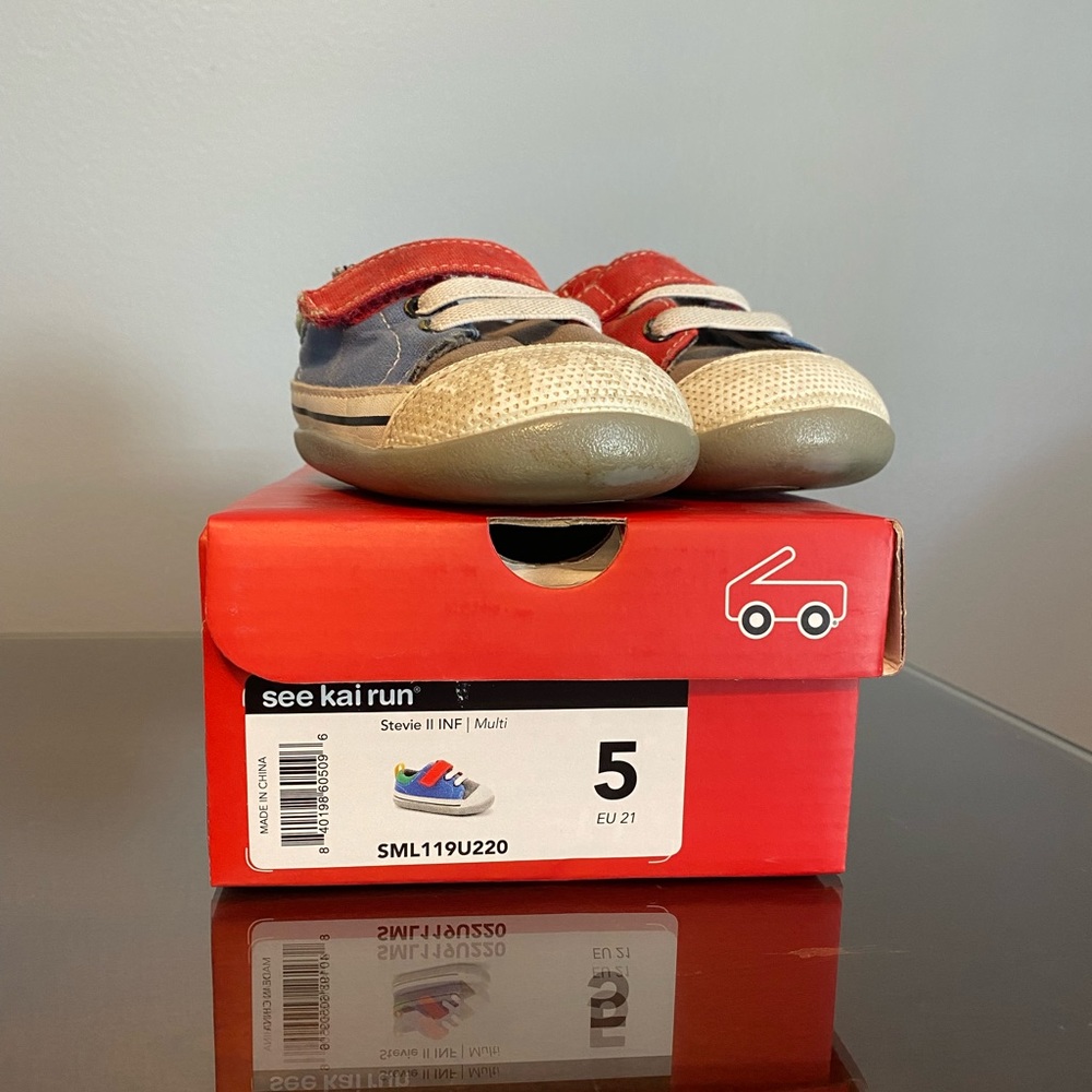 See Kai Run Stevie first walker multi color shoes - Size 5